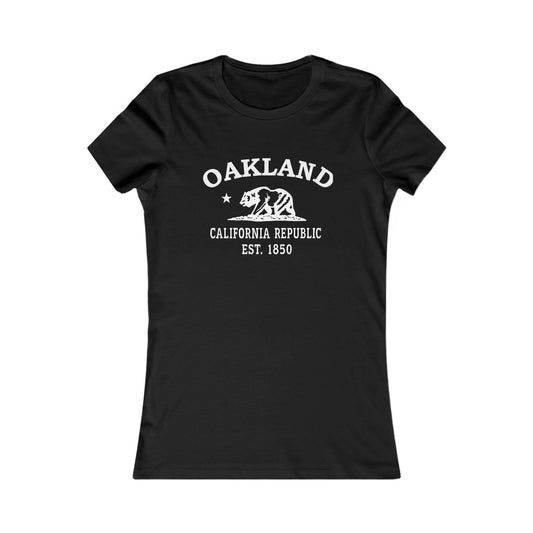 Oakland California Vintage Retro Womens Fitted Ringspun Cotton Tee - White Logo