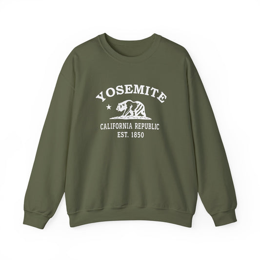 Yosemite California Vintage Retro Unisex Heavy Crewneck Sweatshirt - White Logo
